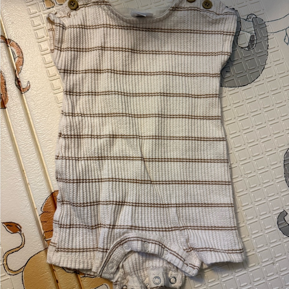 Grayson Mini Baby Onesie 100% Cotton 0-3 months